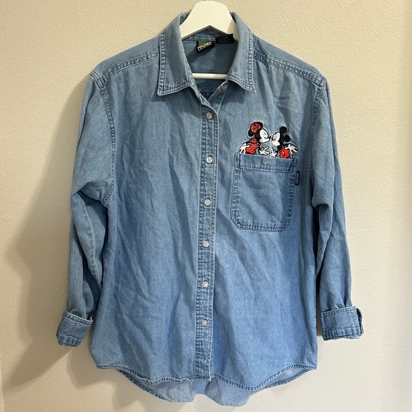 Vintage Tops - Vintage Mickey Unlimited Mickey and Minnie Kiss Pocket Patch Chambray Button Up